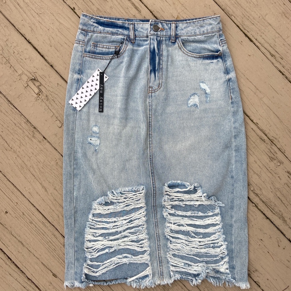 Noisy May ~ midi Jean skirt ft. distressed rips 💥